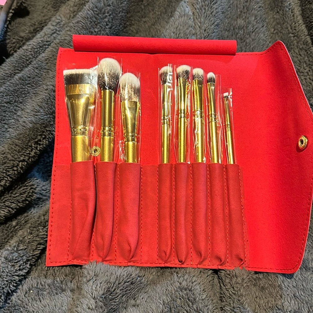 Luxie Glitter and Gold Brush Set